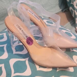 Steve Madden Tan Cream Heels Elegant Slingback Design